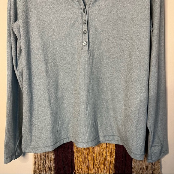 Athleta Uptempo Ribbed Henley Top, Minimalistic Grey SIZE 1x - Picture 8 of 9